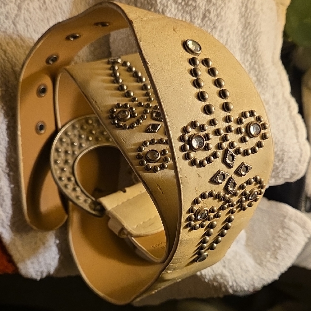 No Boundaries Tan Belt with Intricate Patterns